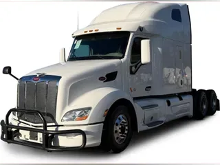 2022 Peterbilt 579