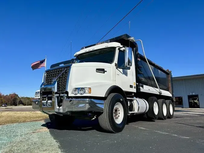 2019 VOLVO VHD84B300443ac539f28007194cd883ade58b054a