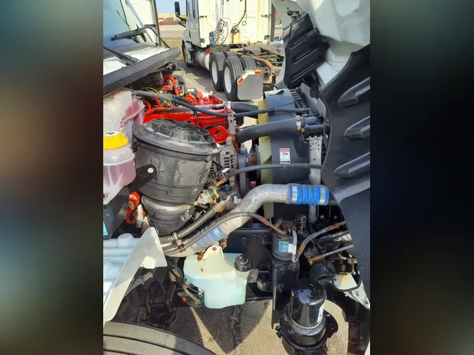 2020 FREIGHTLINER/MERCEDES M2 106