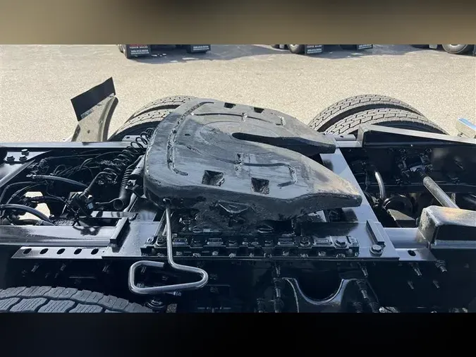 2021 INTERNATIONAL LT