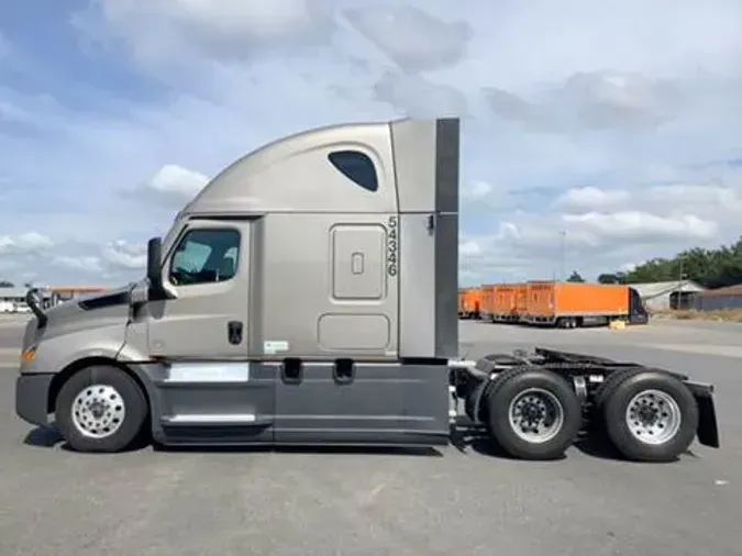 2023 Freightliner Cascadia