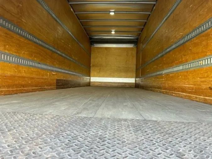 2017 FREIGHTLINER/MERCEDES M2 106