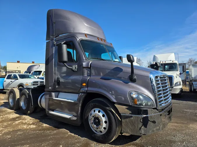 2018 FREIGHTLINER/MERCEDES CASCADIA 125