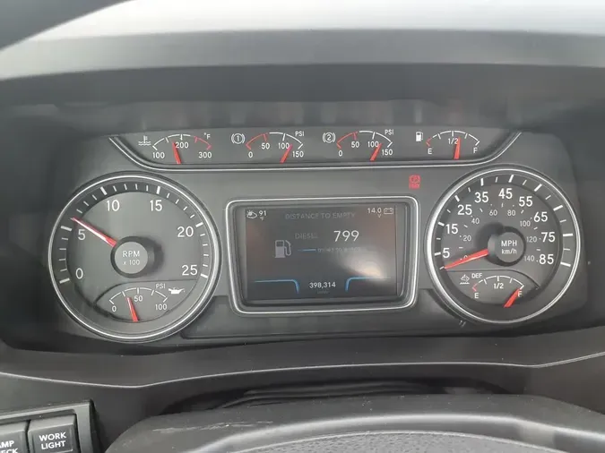 2021 NAVISTAR INTERNATIONAL LT625 DAYCAB S/A