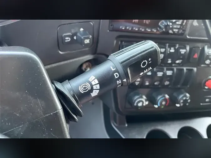 2020 INTERNATIONAL LT