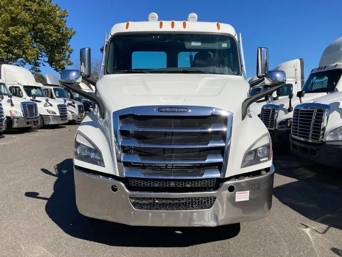 2020 FREIGHTLINER/MERCEDES NEW CASCADIA 116