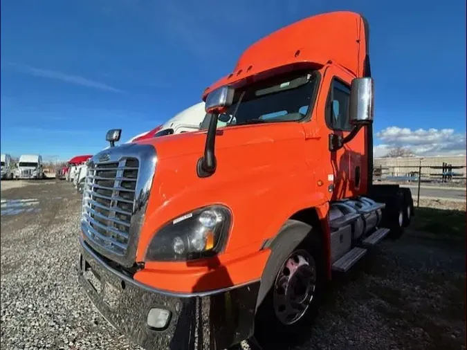 2018 FREIGHTLINER/MERCEDES CASCADIA 125444571076bd685135b4333bae98e7239