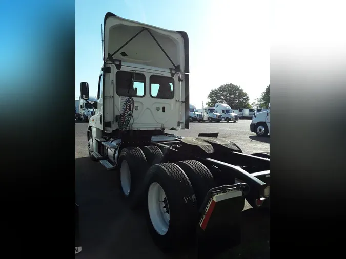 2018 FREIGHTLINER/MERCEDES CASCADIA 125