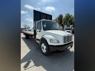2017 FREIGHTLINER/MERCEDES M2 106