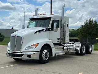 2025 Kenworth T680