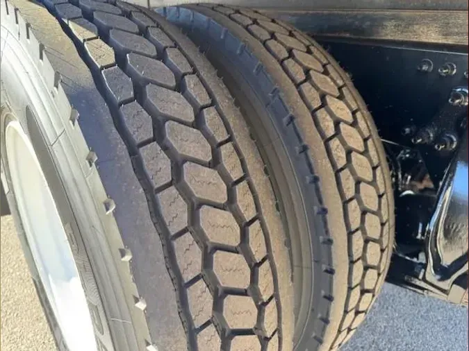 2020 Freightliner Business Class M2 106