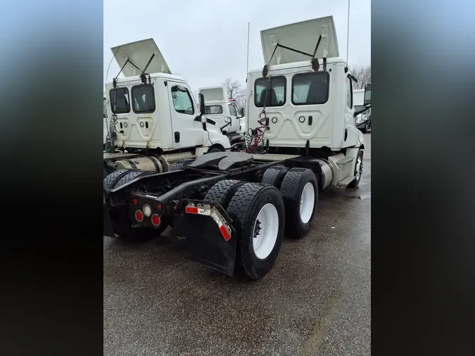 2019 FREIGHTLINER/MERCEDES NEW CASCADIA PX126644452e5143516f796842917fa4a85489d