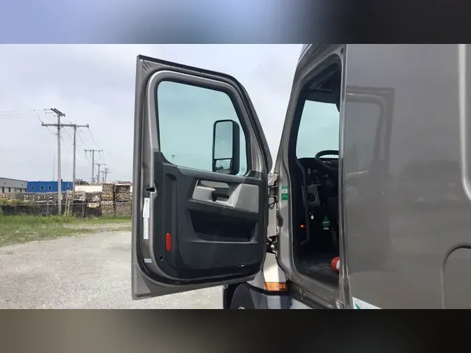 2021 Freightliner Cascadia