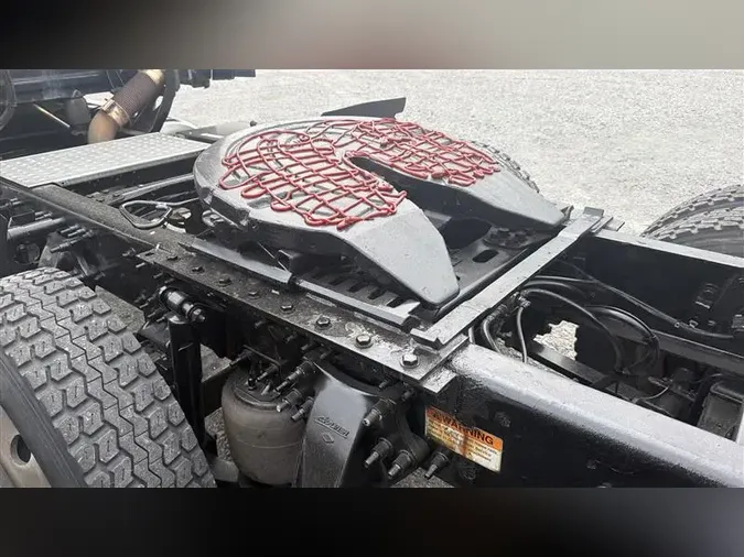 2020 FREIGHTLINER CA126