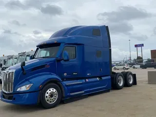 2022 PETERBILT 579
