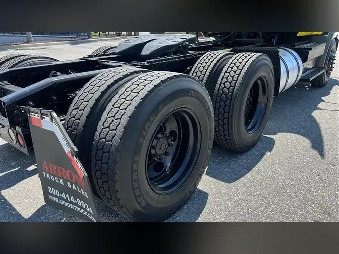 2018 INTERNATIONAL RH613