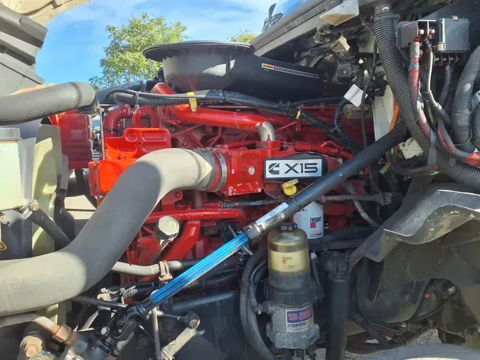 2021 NAVISTAR INTERNATIONAL LT625 DAYCAB S/A