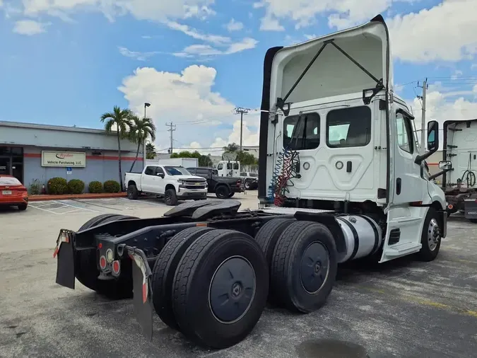 2020 FREIGHTLINER/MERCEDES NEW CASCADIA PX12664