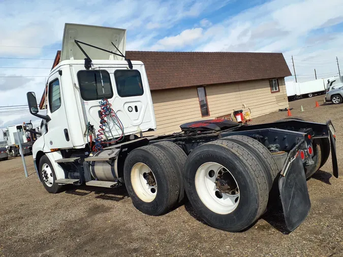 2020 FREIGHTLINER/MERCEDES NEW CASCADIA PX12664