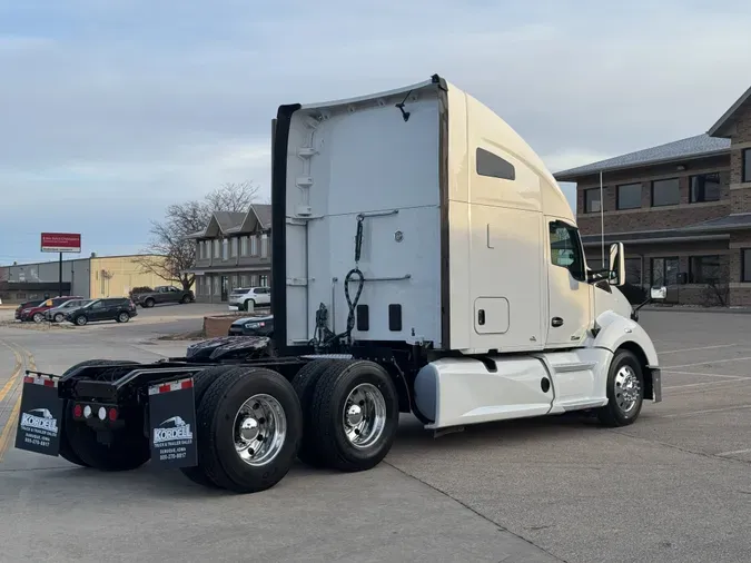 2021 KENWORTH T680