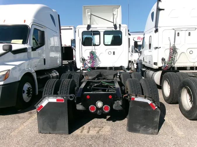 2018 FREIGHTLINER/MERCEDES CASCADIA 125