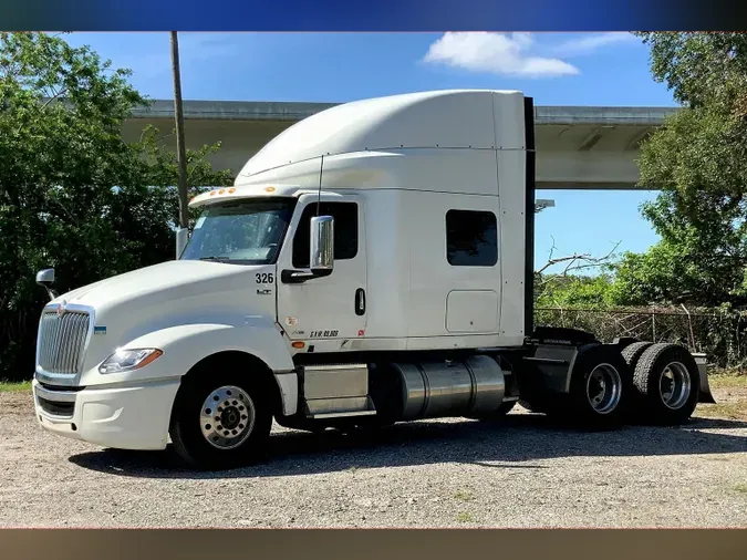 2023 INT LT625 6x4