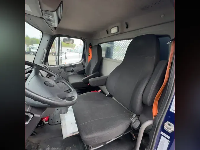2020 FREIGHTLINER M2 106