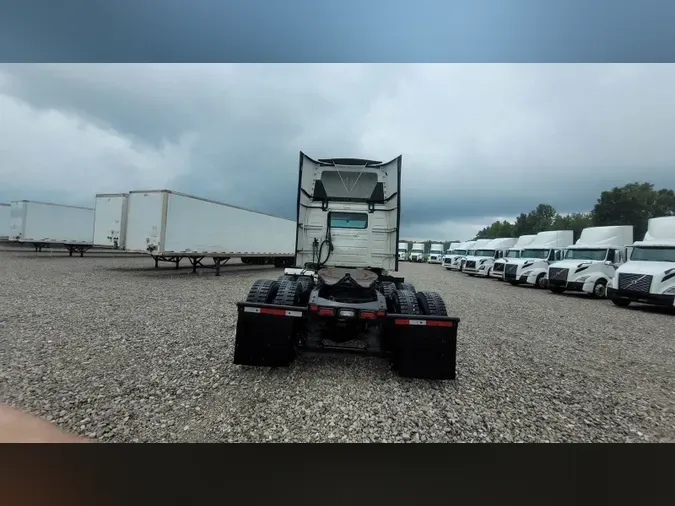 2019 Volvo VNL300