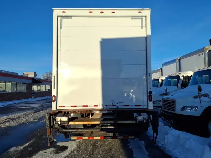 2018 FREIGHTLINER/MERCEDES M2 106