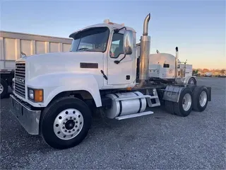 2006 MACK CHN613