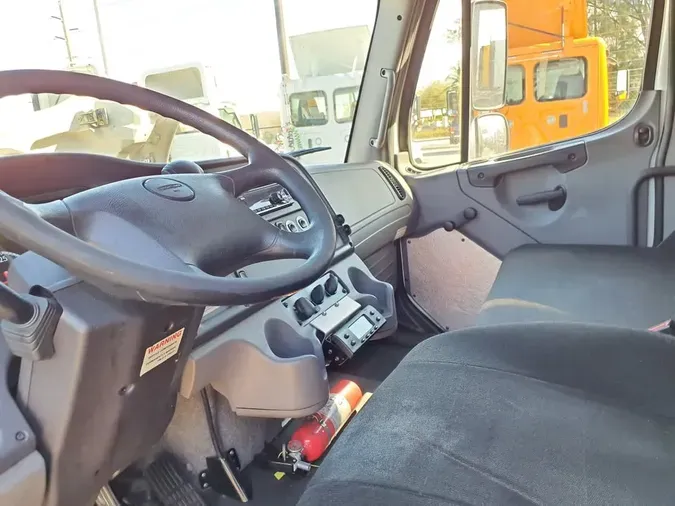 2019 FREIGHTLINER/MERCEDES M2 106