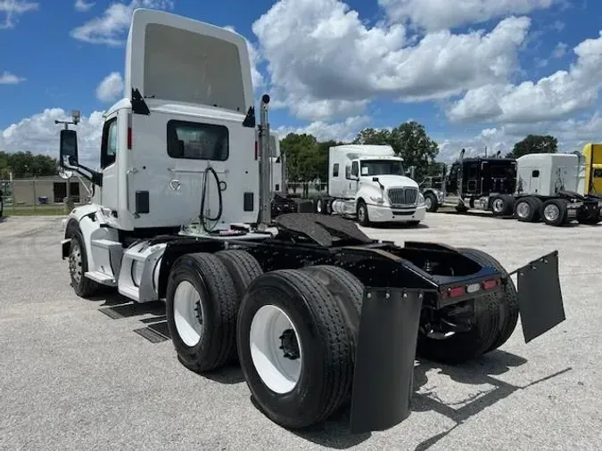 2020 Peterbilt 567