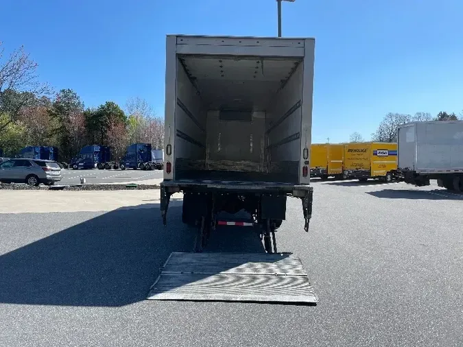 2019 Freightliner M2