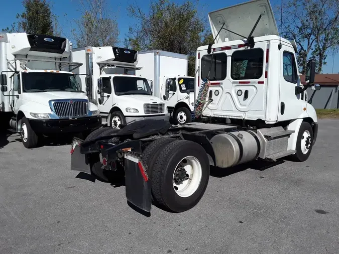 2019 FREIGHTLINER/MERCEDES CASCADIA 113446d5b7ac26b0d8ff5c04c1ba9166613