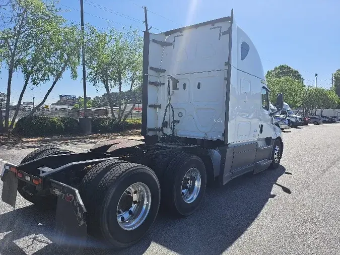 2019 Freightliner T12664ST