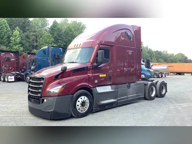 2022 Freightliner Cascadia 126