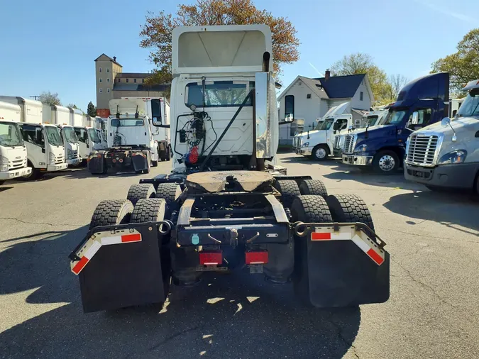 2018 NAVISTAR INTERNATIONAL LT625 DAYCAB T/A