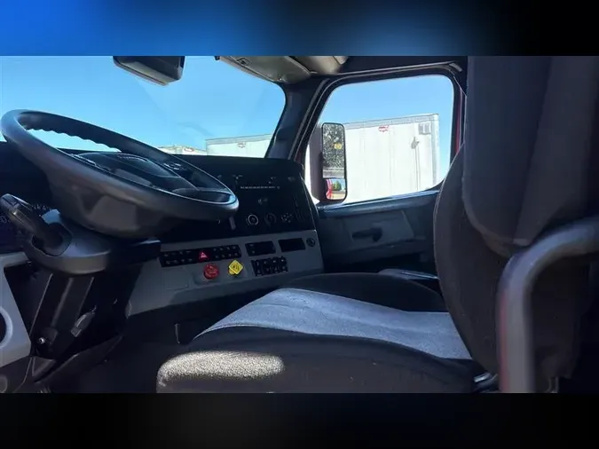 2022 FREIGHTLINER CA126