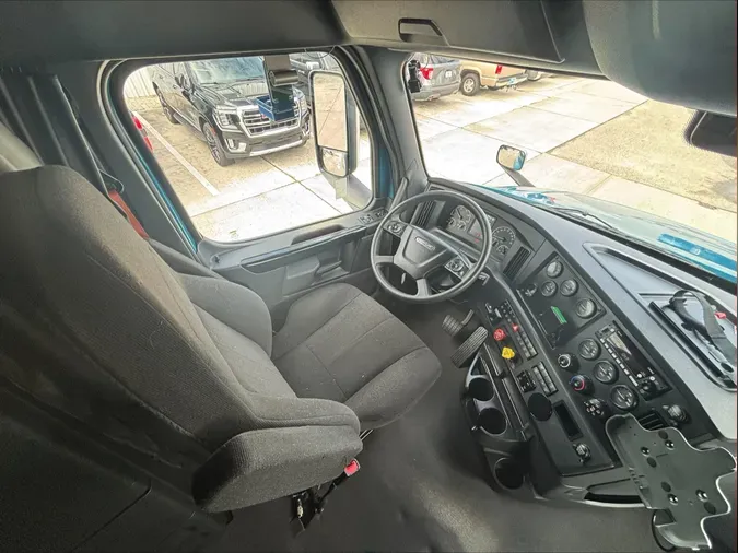 2024 Freightliner Cascadia 126447e9add1243d617263ca7fb227af911