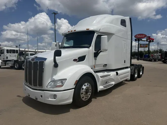 2020 Peterbilt 579447eafbf8d7fee007644e04995a64a69