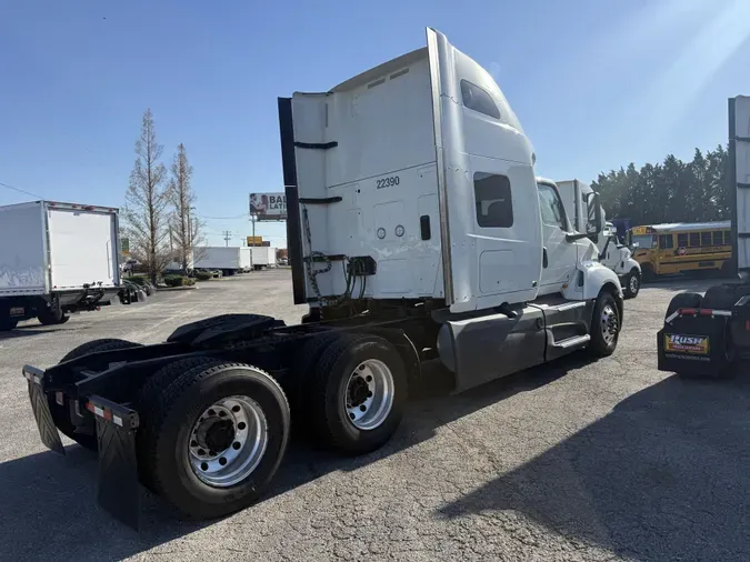 2022 International LT625