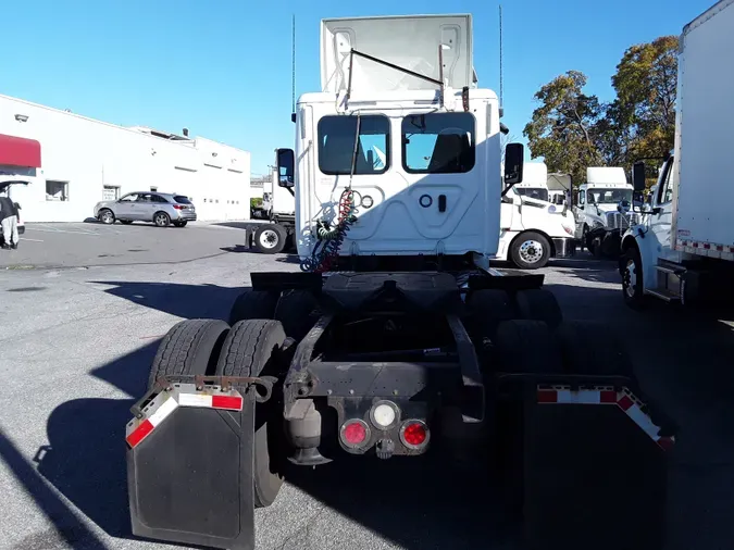 2018 FREIGHTLINER/MERCEDES CASCADIA 125