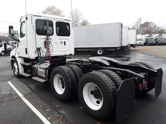 2020 FREIGHTLINER/MERCEDES NEW CASCADIA PX12664