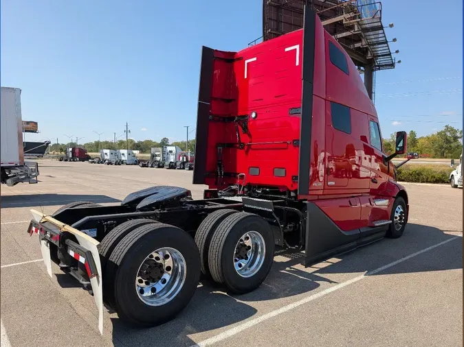 2026 VOLVO VNL64T860