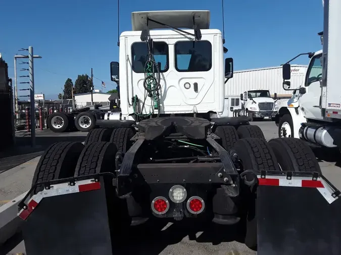 2020 FREIGHTLINER CASCADIA 125