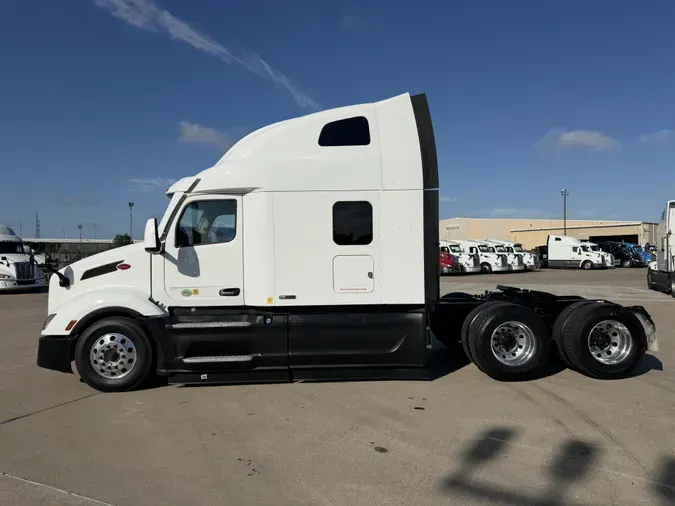 2022 Peterbilt 579448806eae8a8f31f7e44e9e9b6a6ee95