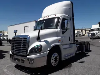 2019 FREIGHTLINER/MERCEDES CASCADIA 125