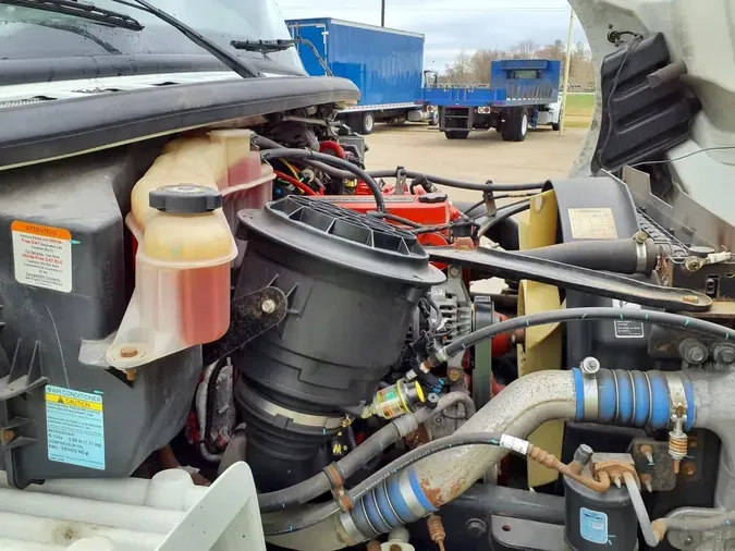 2018 FREIGHTLINER/MERCEDES M2 106
