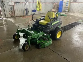 2016 John Deere Z915B
