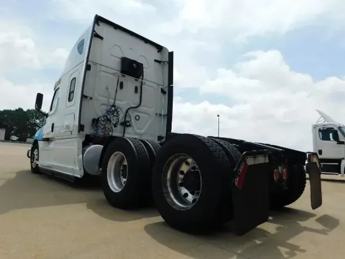2020 Freightliner New Cascadia 126